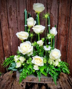 Example of a flower arrangement cream and green