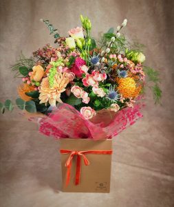 Large hand tie pink and orange Sunderland
