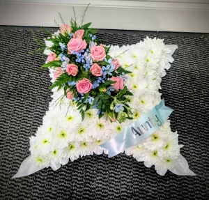 Star funeral tribute shapes