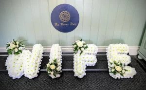 Wife funeral tribute shapes